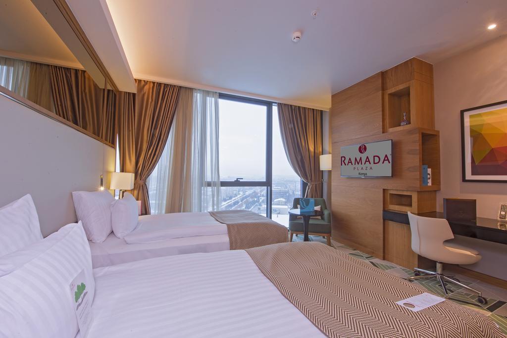 Готель Ramada Plaza By Wyndham Конья Екстер'єр фото